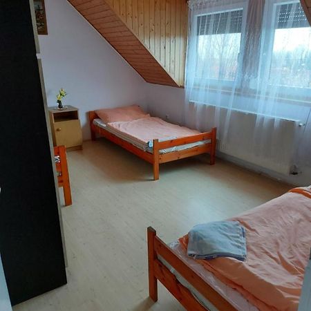 Tóra nyíló vendégház badacsonytomaj Exterior foto
